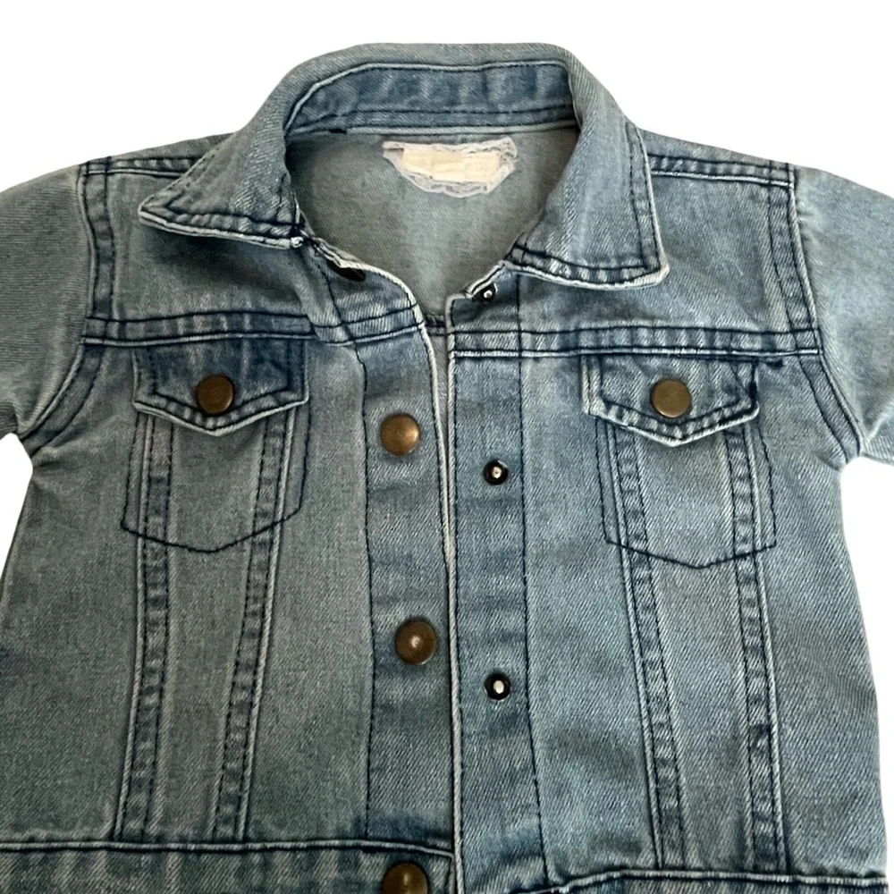 btween Girls Light Blue Denim Jean Jacket. Size: 2T. Good Condition. - Picture 2 of 4